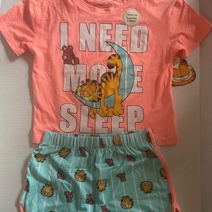 Girls Garfield tshirt and shorts PJ set